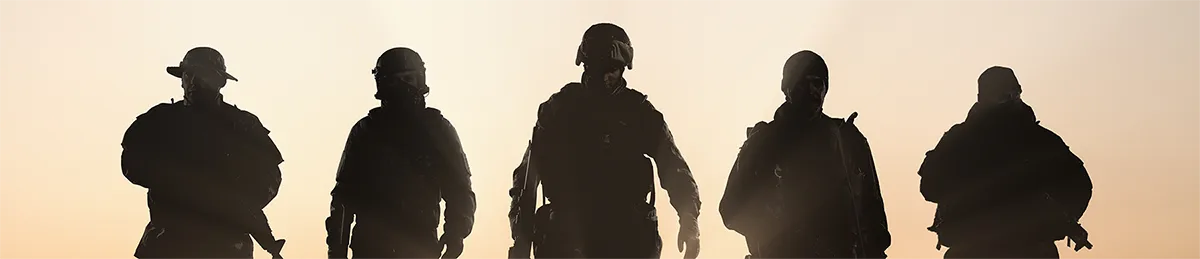 silhouettes of soldiers